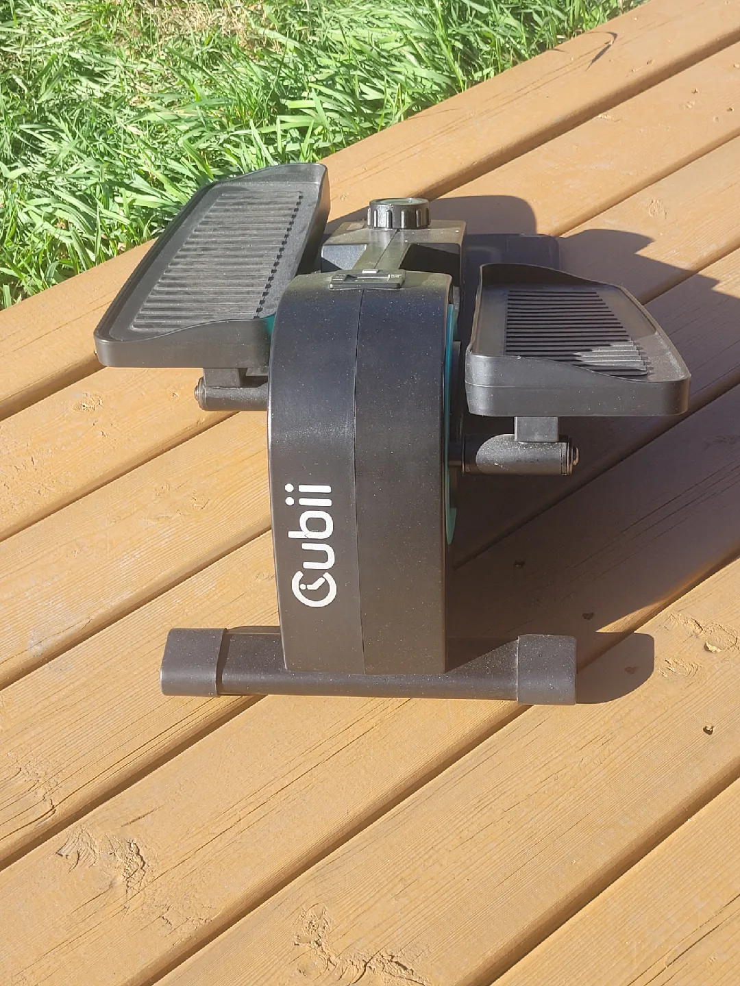 Cubii JR1 Seated Elliptical image indicator(3)
