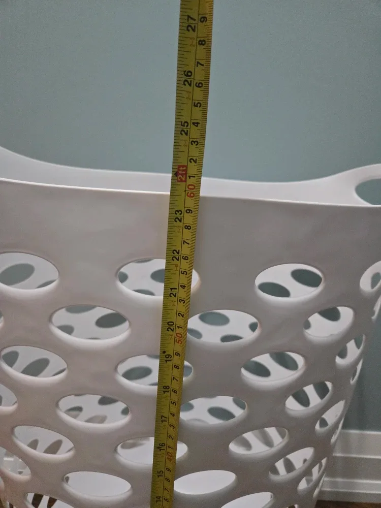 White Plastic Laundry Basket image indicator(6)