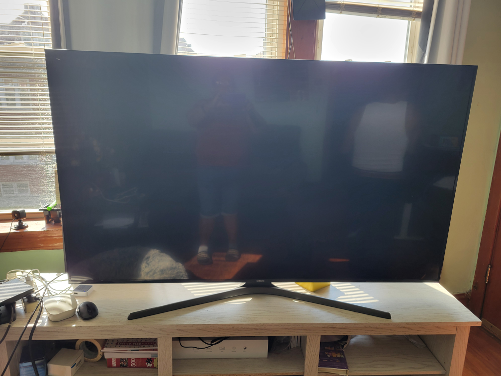 Samsung 65" 4K UHD Smart TV - UN65J630D