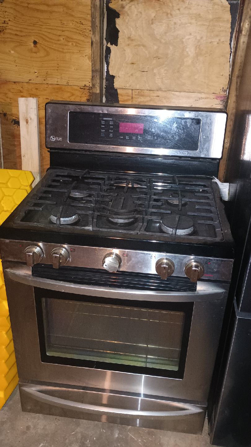 LG Stainless Steel Gas Range - photo 2