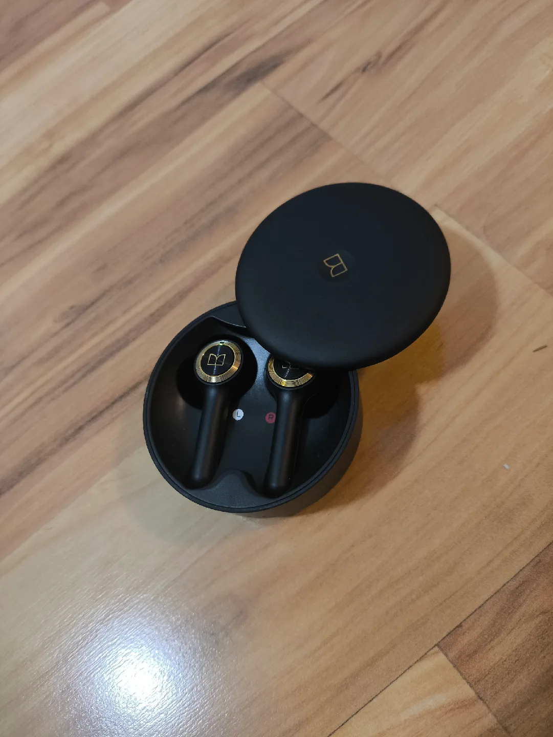 Monster Clarity 102 Plus Wireless Earbuds ( HUGE DISCOUNT !!!) image indicator(7)