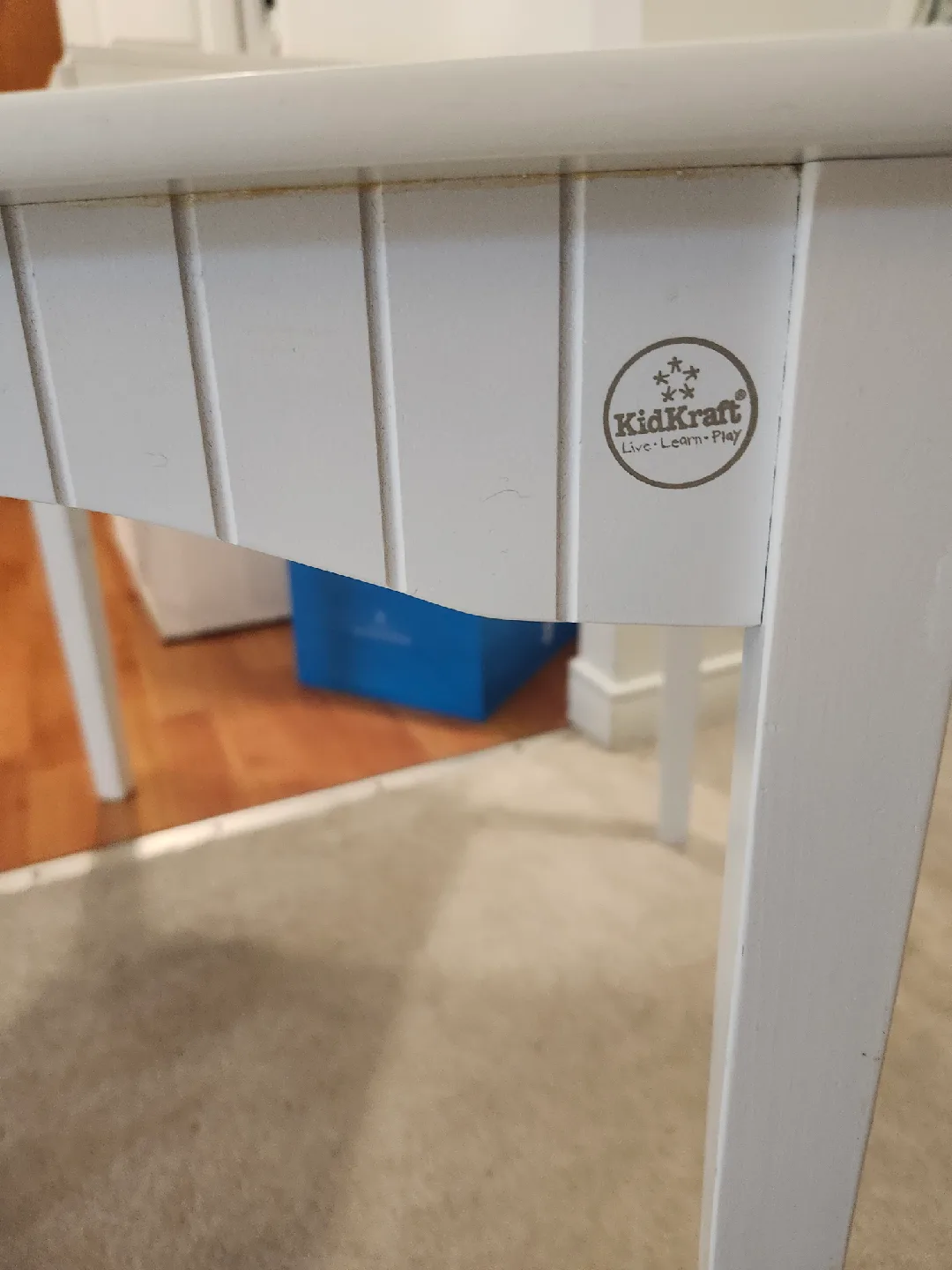 KidKraft White Table image indicator(2)