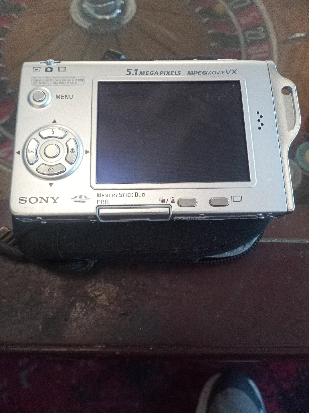 Sony Cyber-shot DSC-T7 Digital Camera image indicator(3)