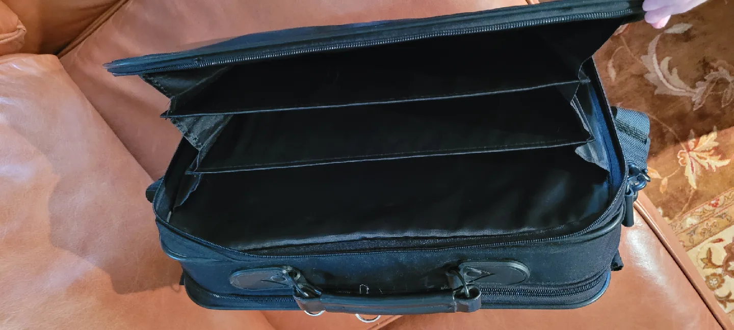 Laptop Briefcase image indicator(5)