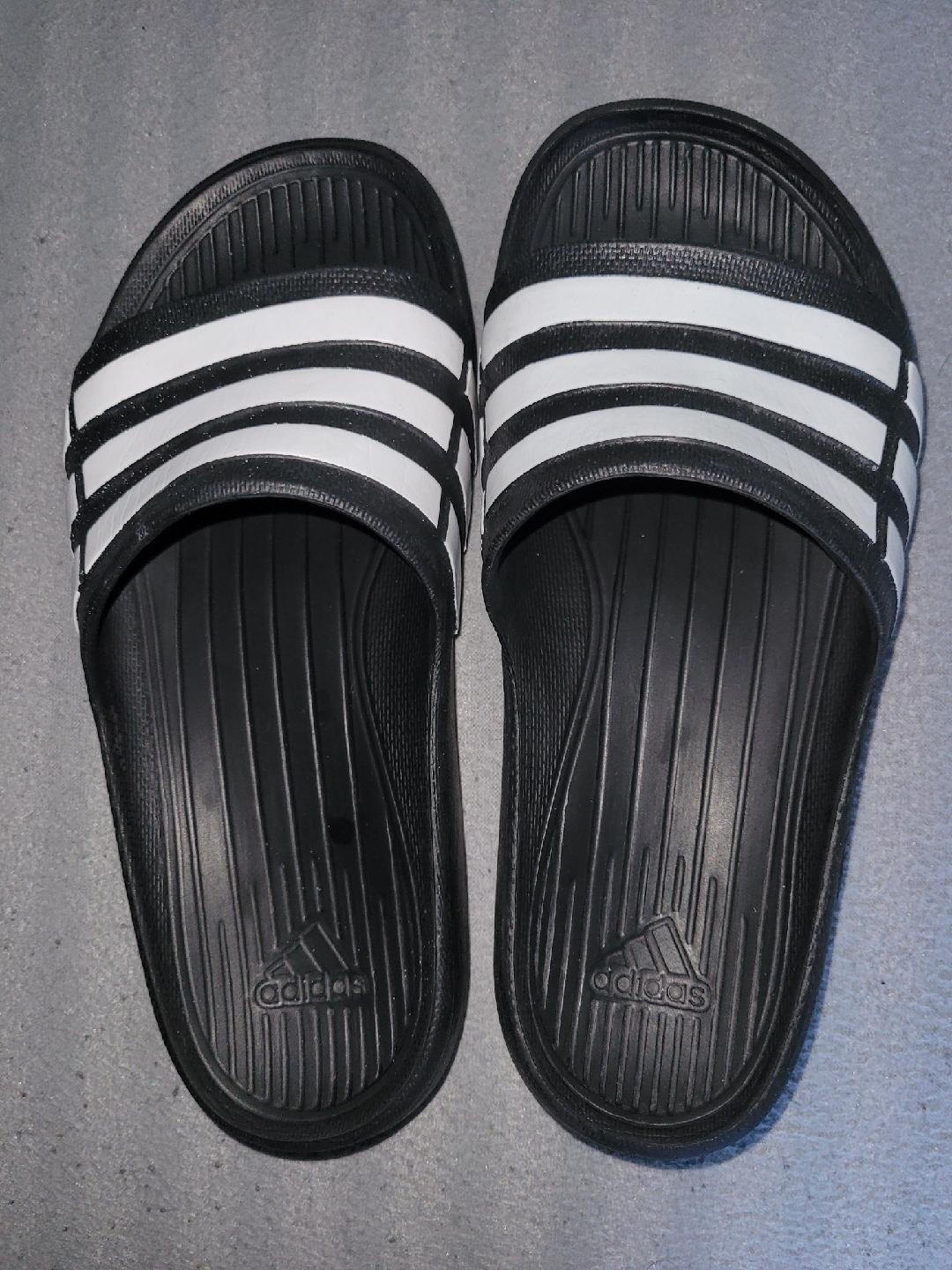 Adidas Kids Black & White Sandles/Flip Flops
