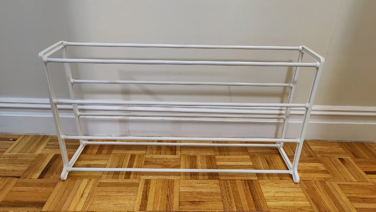 White shoe rack thumbnail