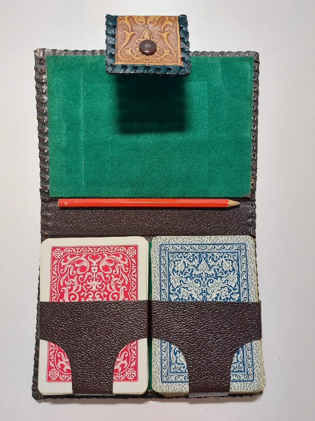 Vintage Leather Card Case with Playing Cards image indicator(3)