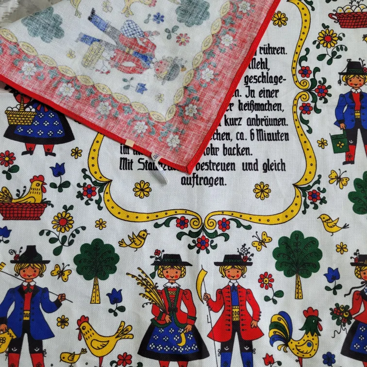 Vintage 23" x 19" Salzburger Nockerl Recipe Red  Tea Towel image indicator(10)
