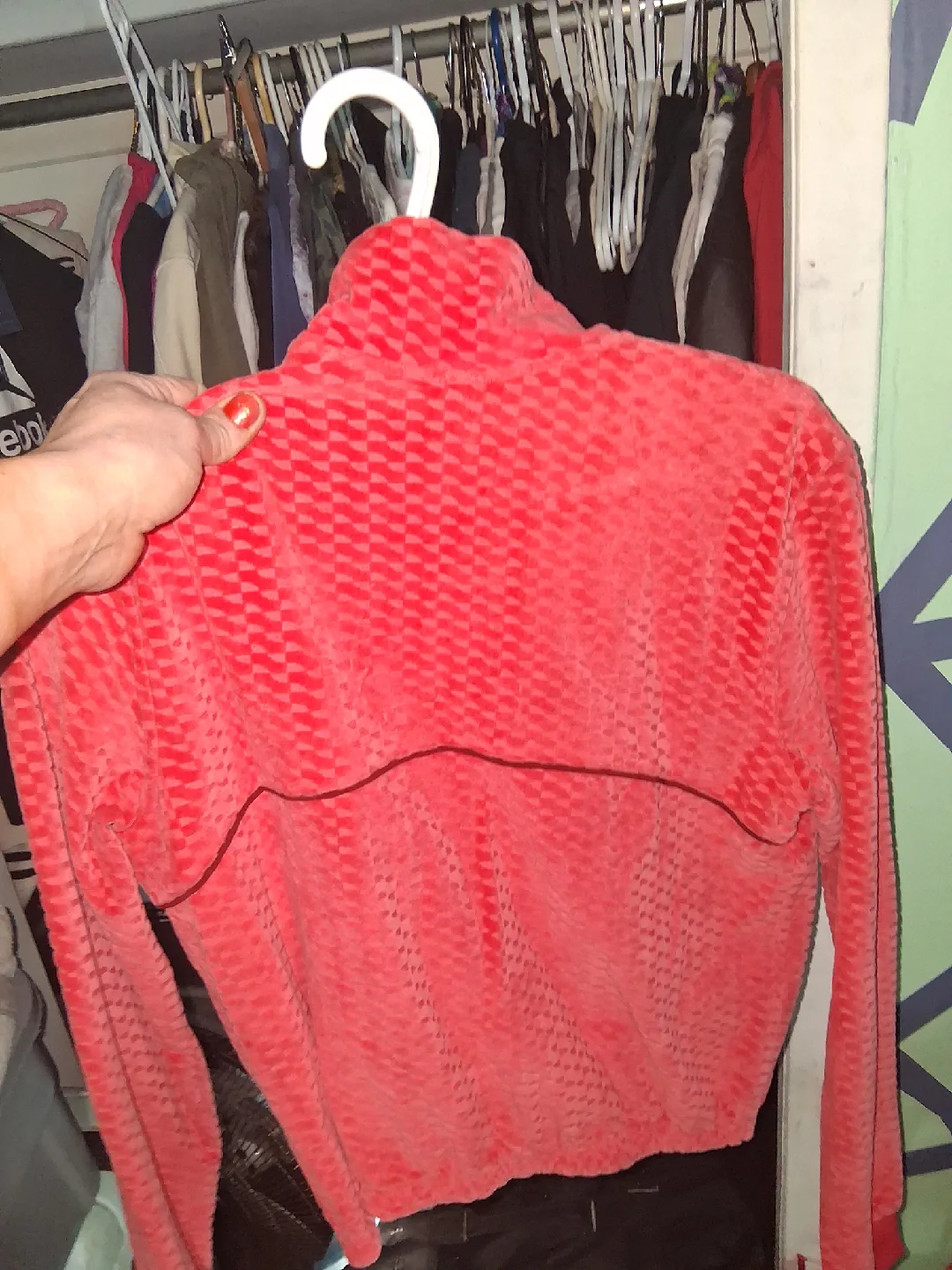 Lululemon Scuba Jacket XS Red image indicator(2)