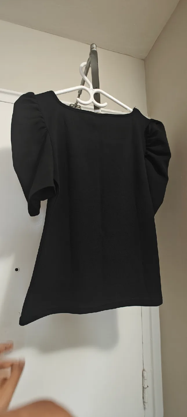 Black Puff Sleeve Blouse image indicator(4)