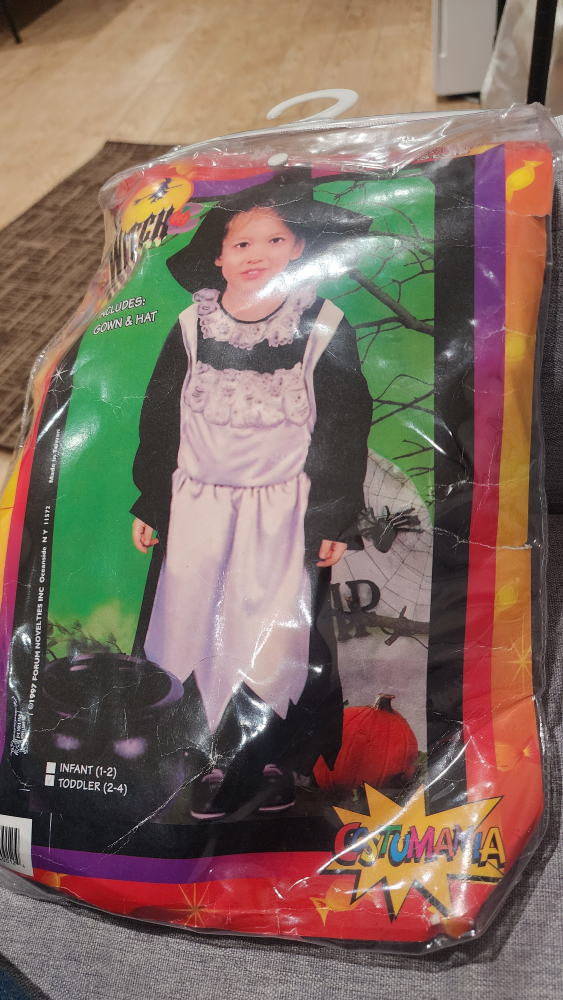 Halloween Costumes: - photo 3