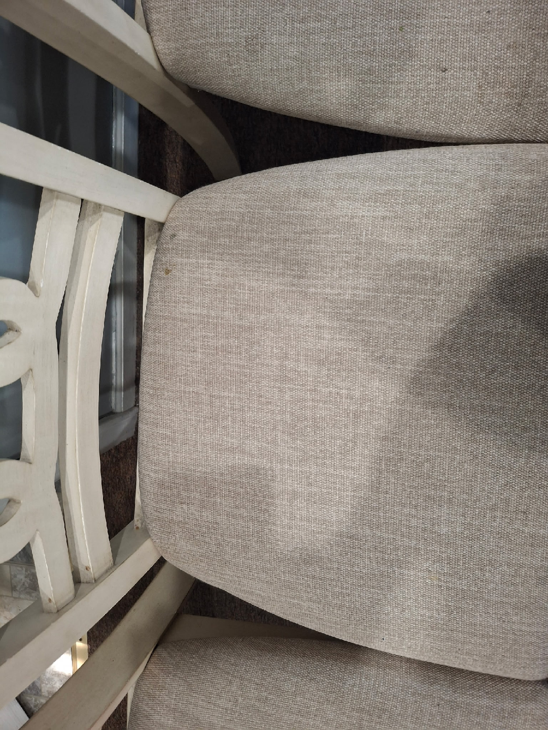 Dining Table with 4 Chairs. Need gone Today. Has a few Stains - photo 2