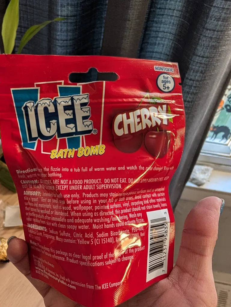 ICEE Cherry Bath Bomb - New! image indicator(2)