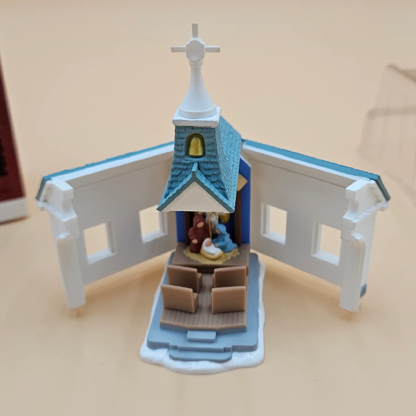 1996 Hallmark Ornament "Come All Ye Faithful" image indicator(5)