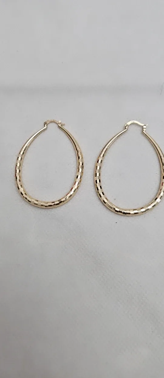 2 pairs Gold Hoop Earrings thumbnail