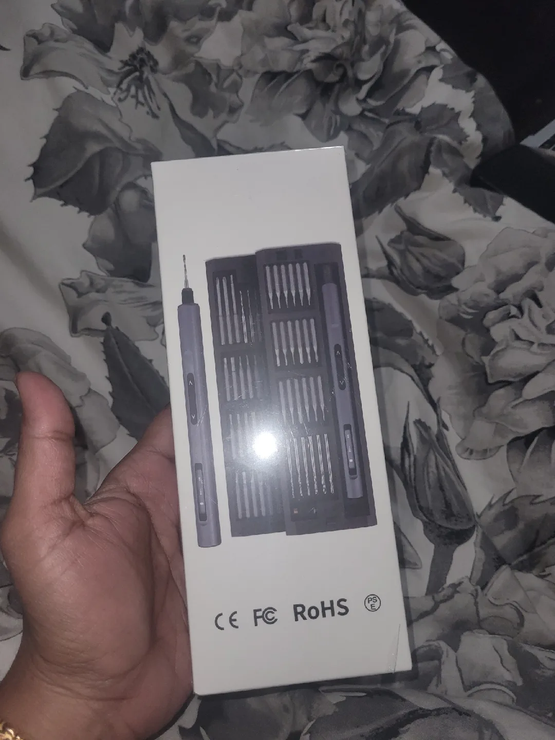 24-in-1 Screwdriver Set with Magnetic Bits image indicator(5)