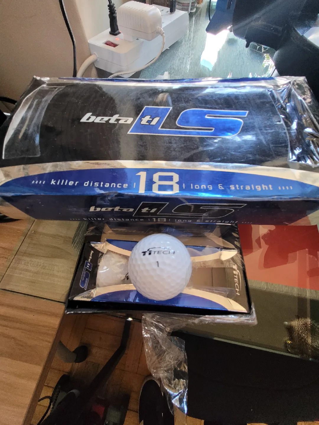 TiTech Beta Ti LS Golf Balls - 18 Pack image indicator(2)