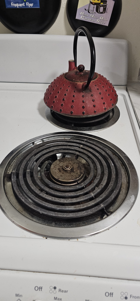 Red Cast Iron Teapot - photo 3
