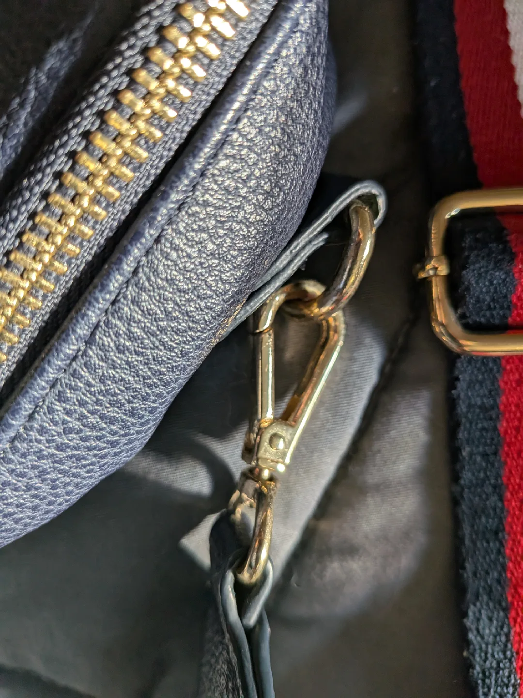 Tommy Hilfiger Navy Crossbody Bag image indicator(4)