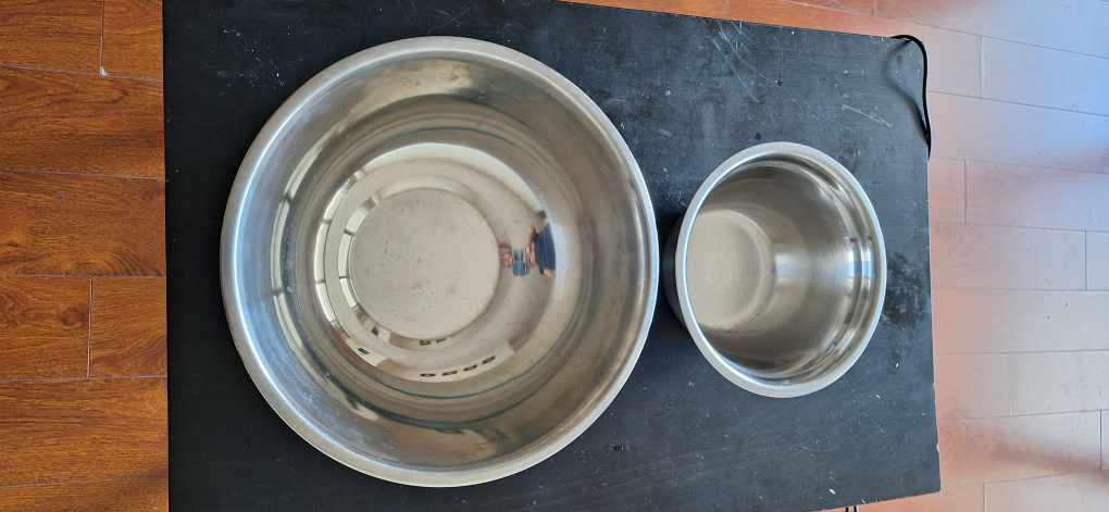 Stainless Steel Mixing Bowls - Set of 2 - photo 2