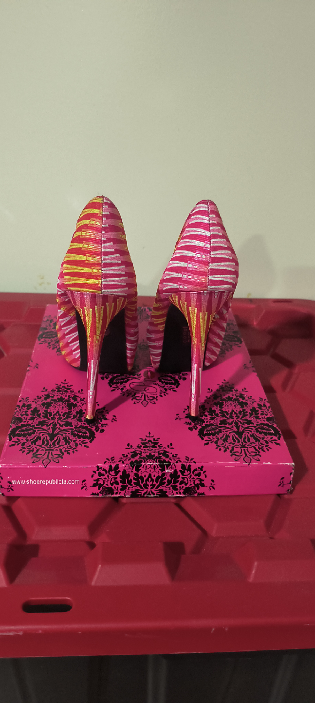 Shoe Republic LA Pink/Gold Heels - photo 3
