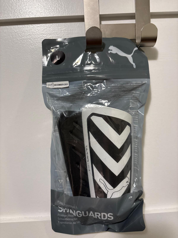 Puma Football Shinguards - Size L