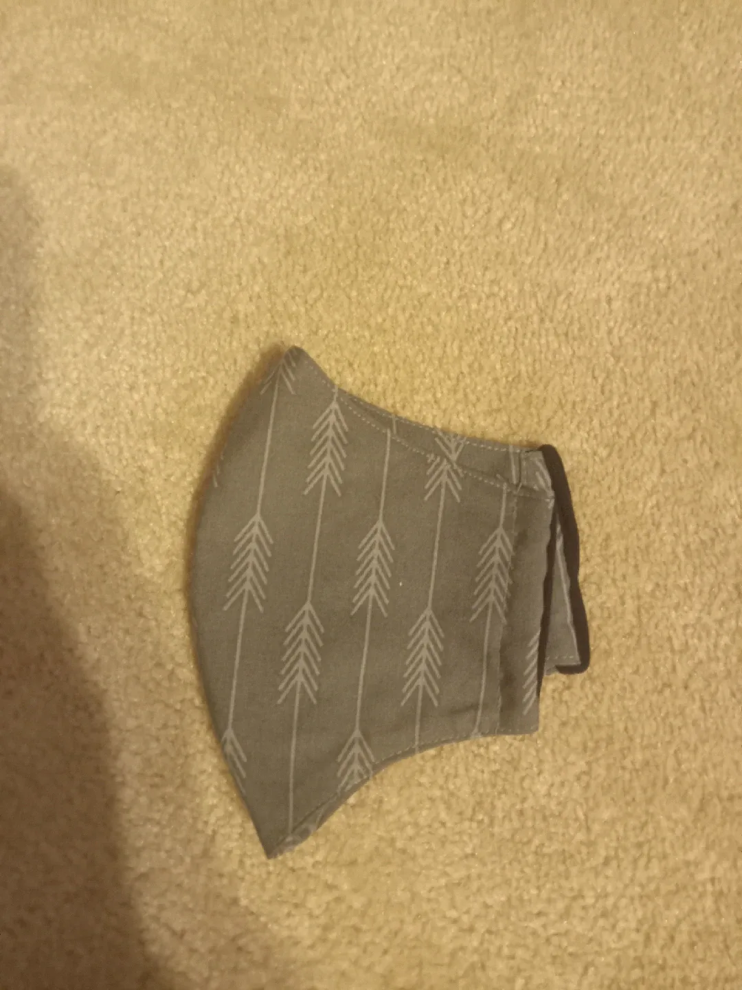 Handmade Grey Arrow Pattern Face Mask image indicator(2)