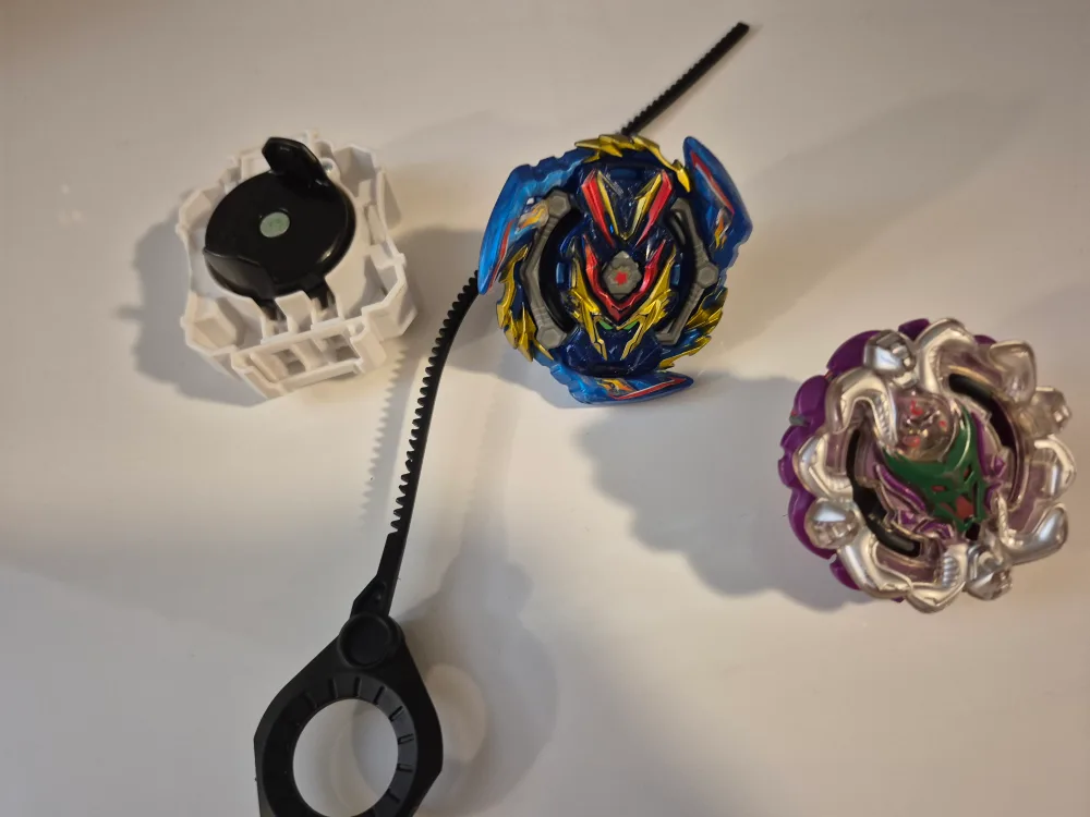 Beyblade image indicator(8)