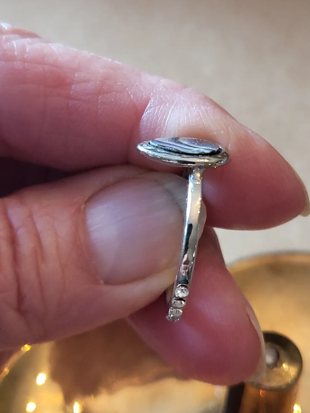 Abalone & Rhinestone Ring image indicator(5)