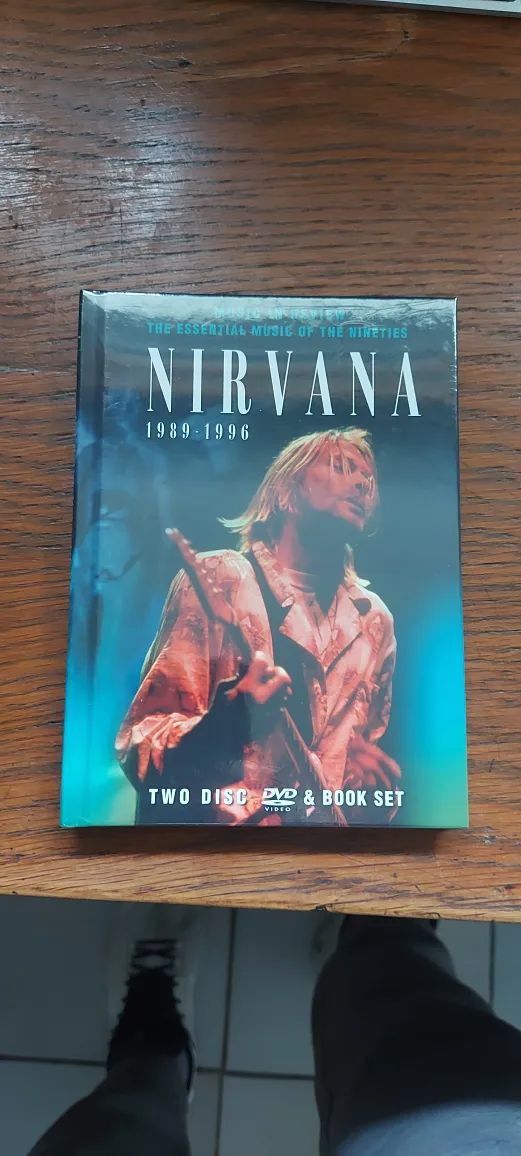 Nirvana 1989-1996 DVD & Book Set thumbnail