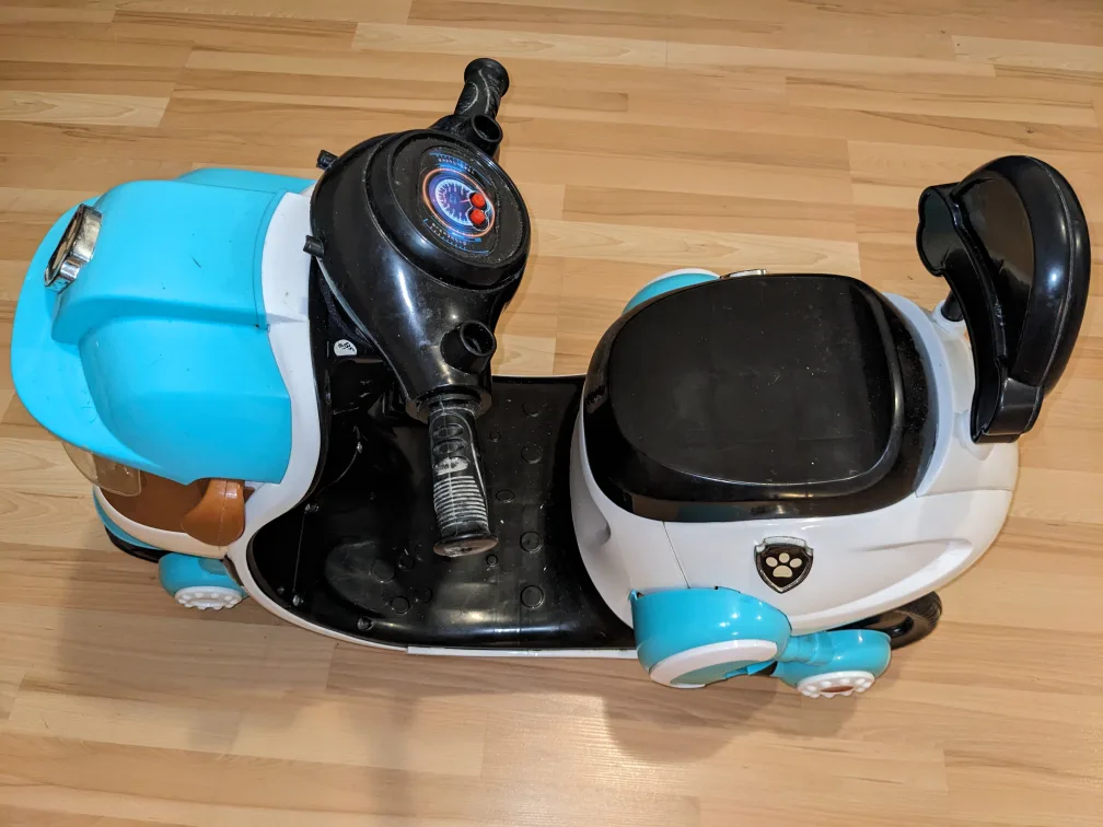 Paw Patrol Chase Motorcycle Ride-On Toy (not working) thumbnail