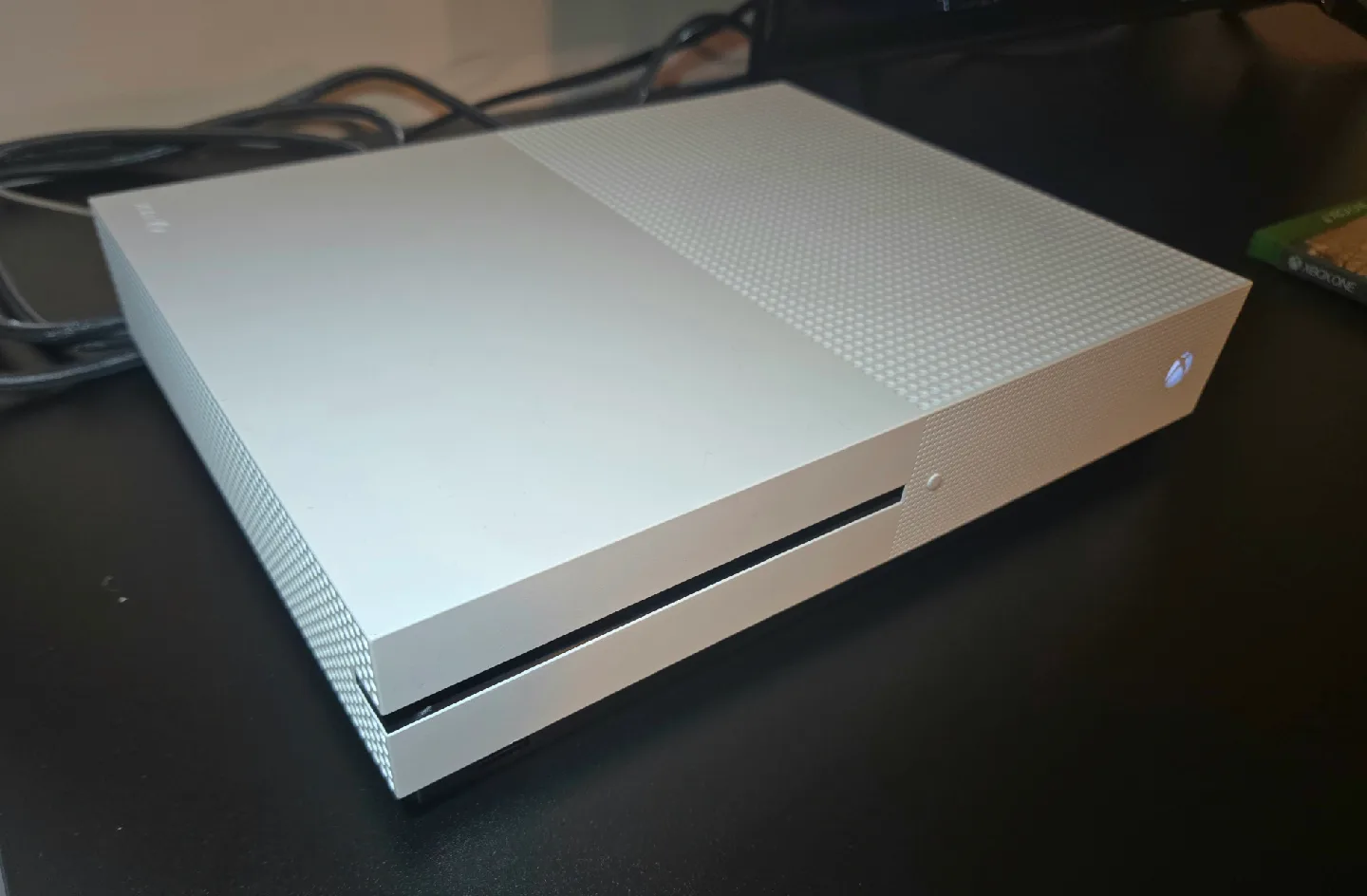 XBOX ONE S + RESIDENT EVIL BIOHAZARD / CLEAN + READY TO PLAY image indicator(3)