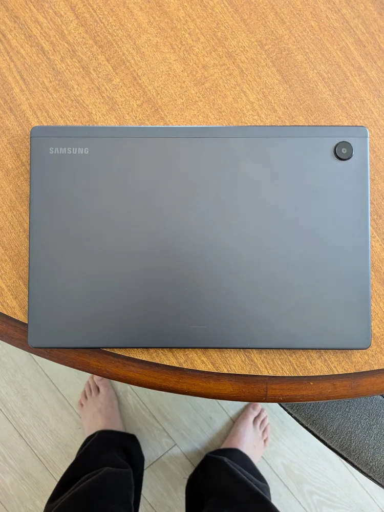 Samsung Galaxy Tab A 32 gb  - Great Condition! image indicator(4)