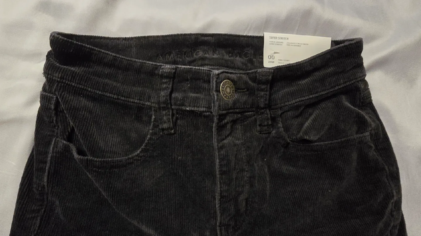 NEW! American Eagle Hi-Rise Corduroy Jegging - Size 00 X-Short image indicator(2)