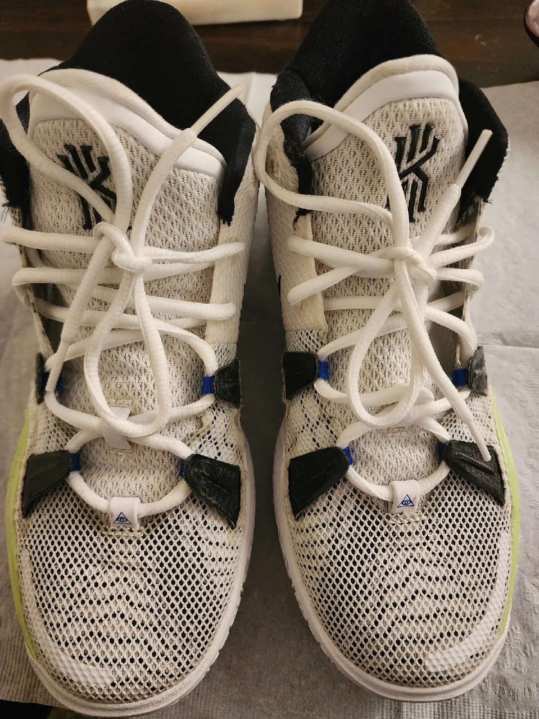 Nike Kyrie Flytrap 6 Basketball Shoes image indicator(3)