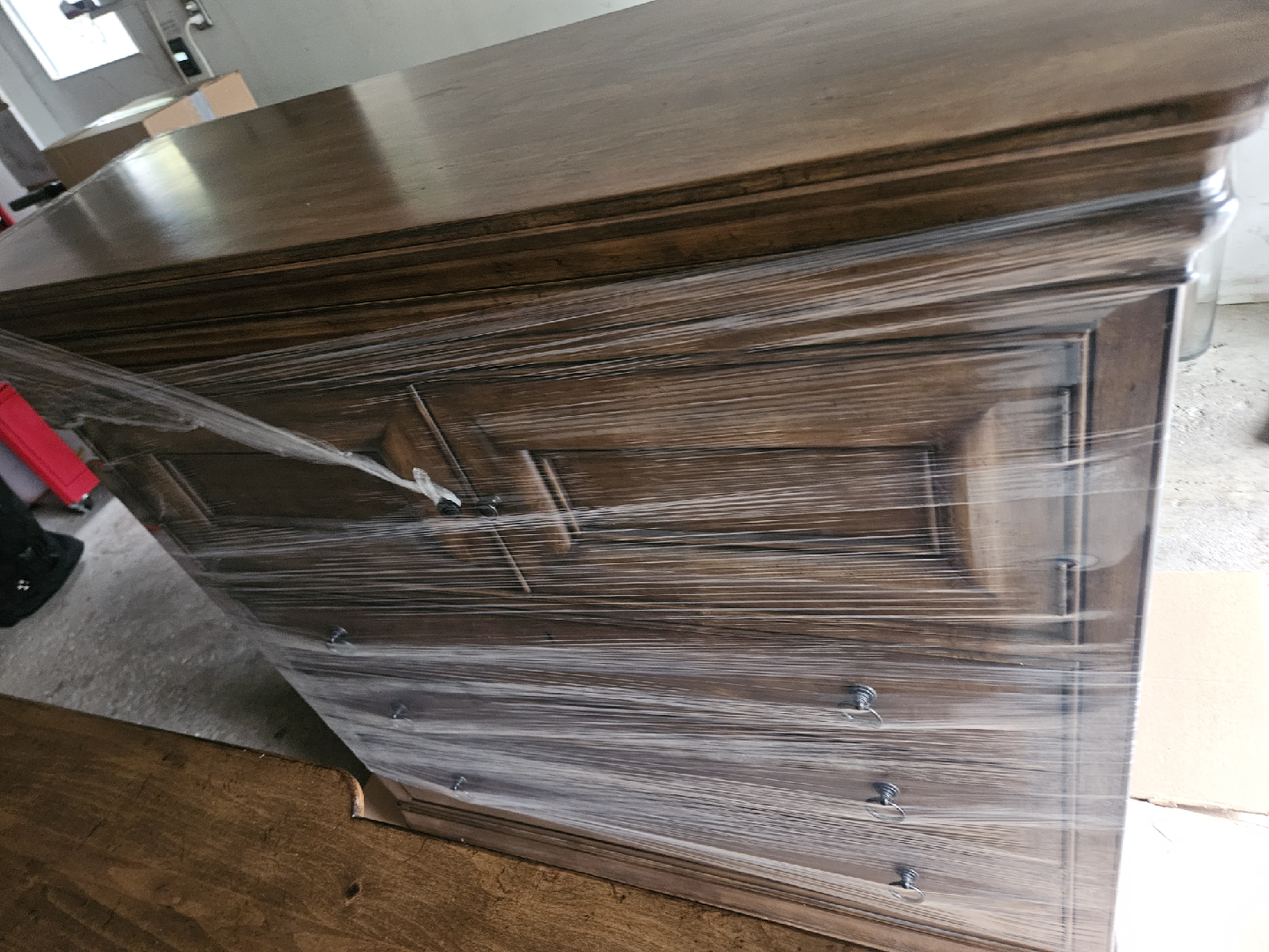 2 Wooden Dressers - photo 2