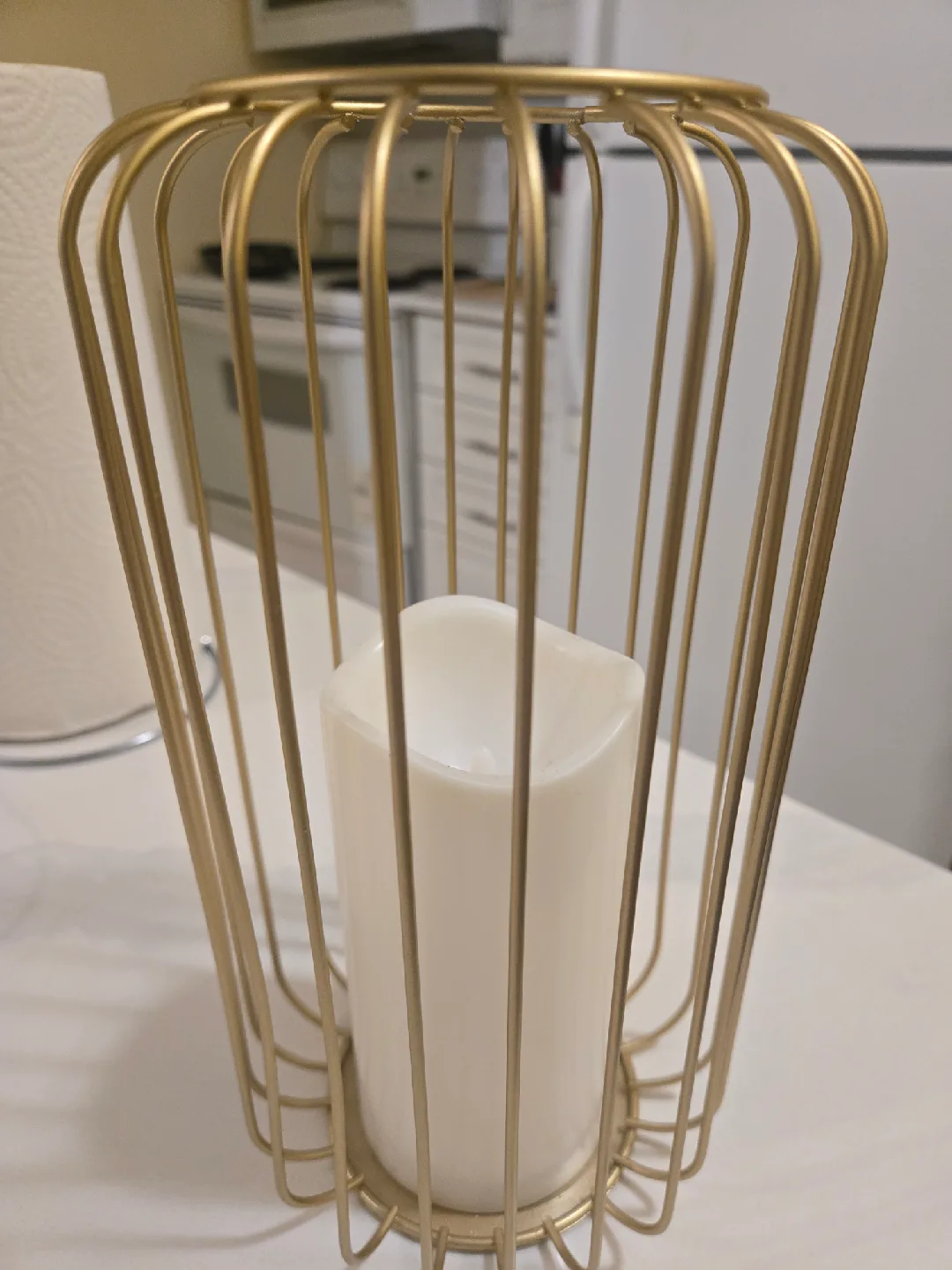 Gold Metal Cage Flameless Candle image indicator(2)