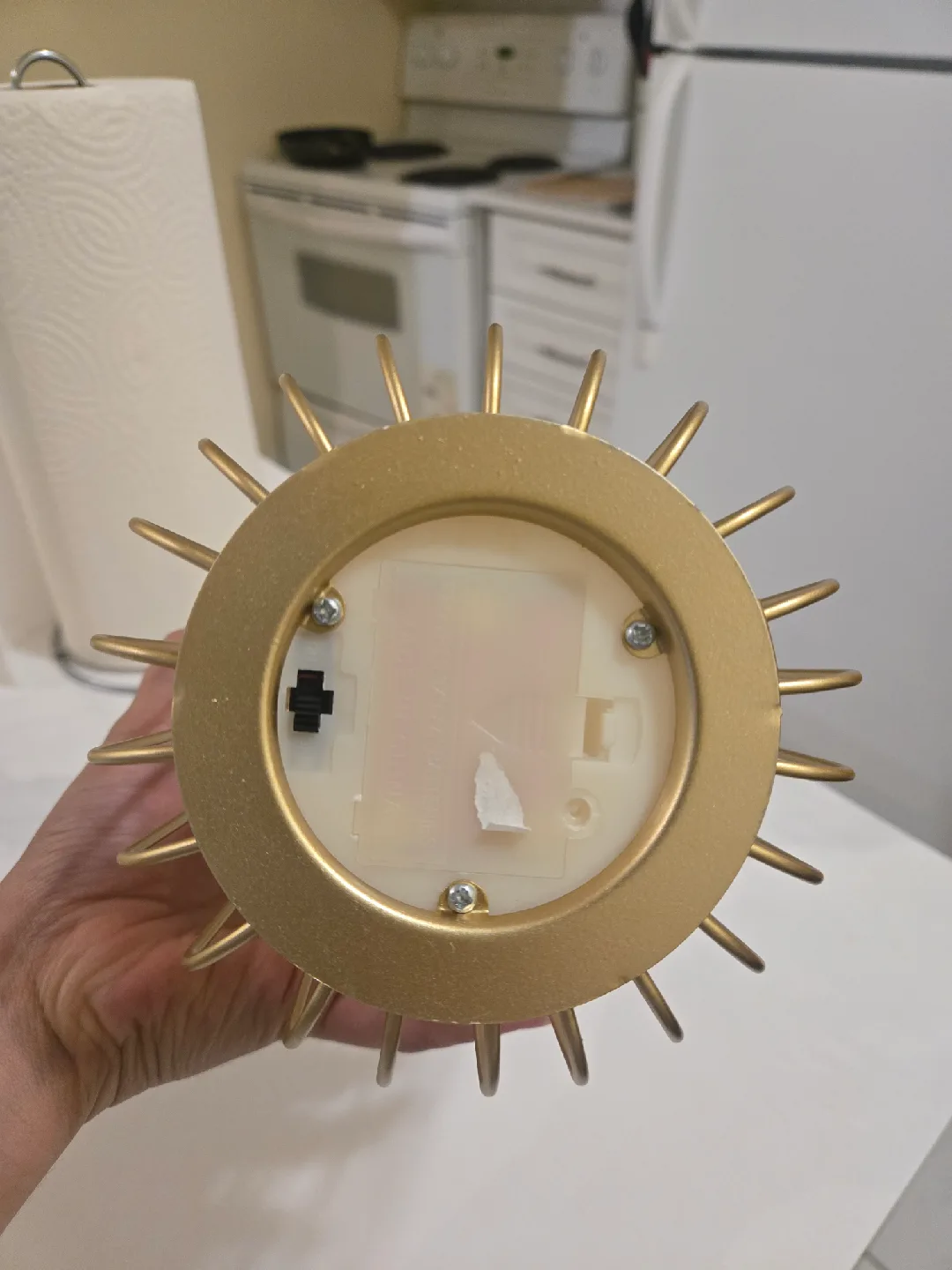 Gold Metal Cage Flameless Candle image indicator(3)