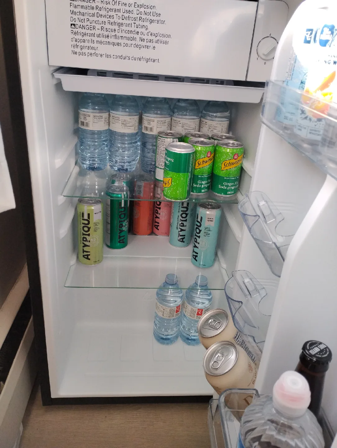 Hamilton Beach stainless steel Compact Mini Fridge image indicator(2)