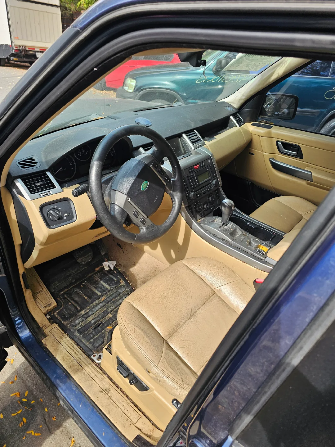 Range Rover Sport HSE image indicator(8)