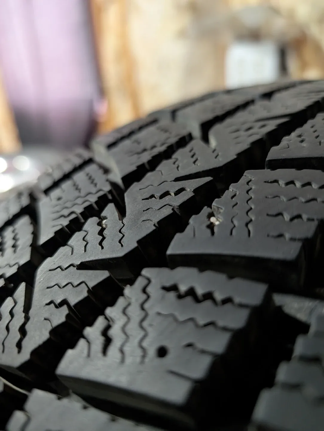 (4)-235/65R17 Winter Tires On Steel Rims Off 2019 Honda CRV image indicator(5)