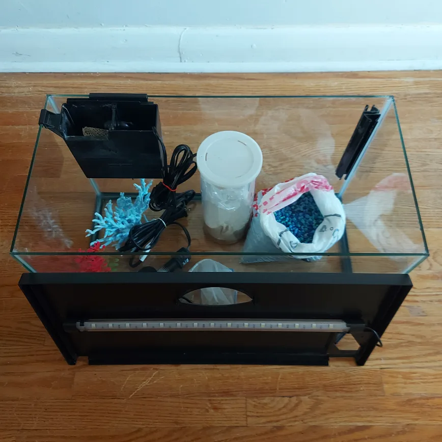 10 Gallon Rimless Glass Aquarium Tank Starter Kit image indicator(2)