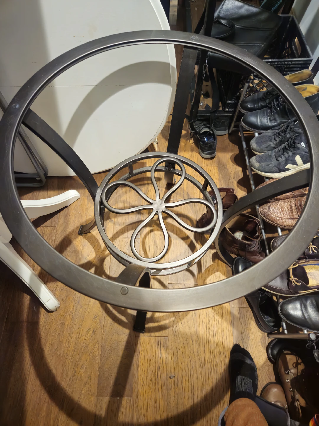 Metal table base - photo 2