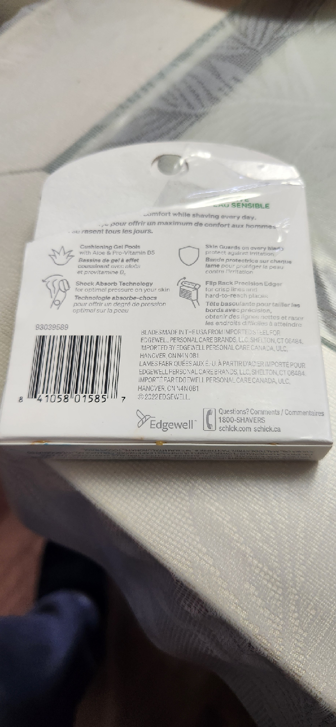 Schick Hydro Sensitive 8 Cartridges - New