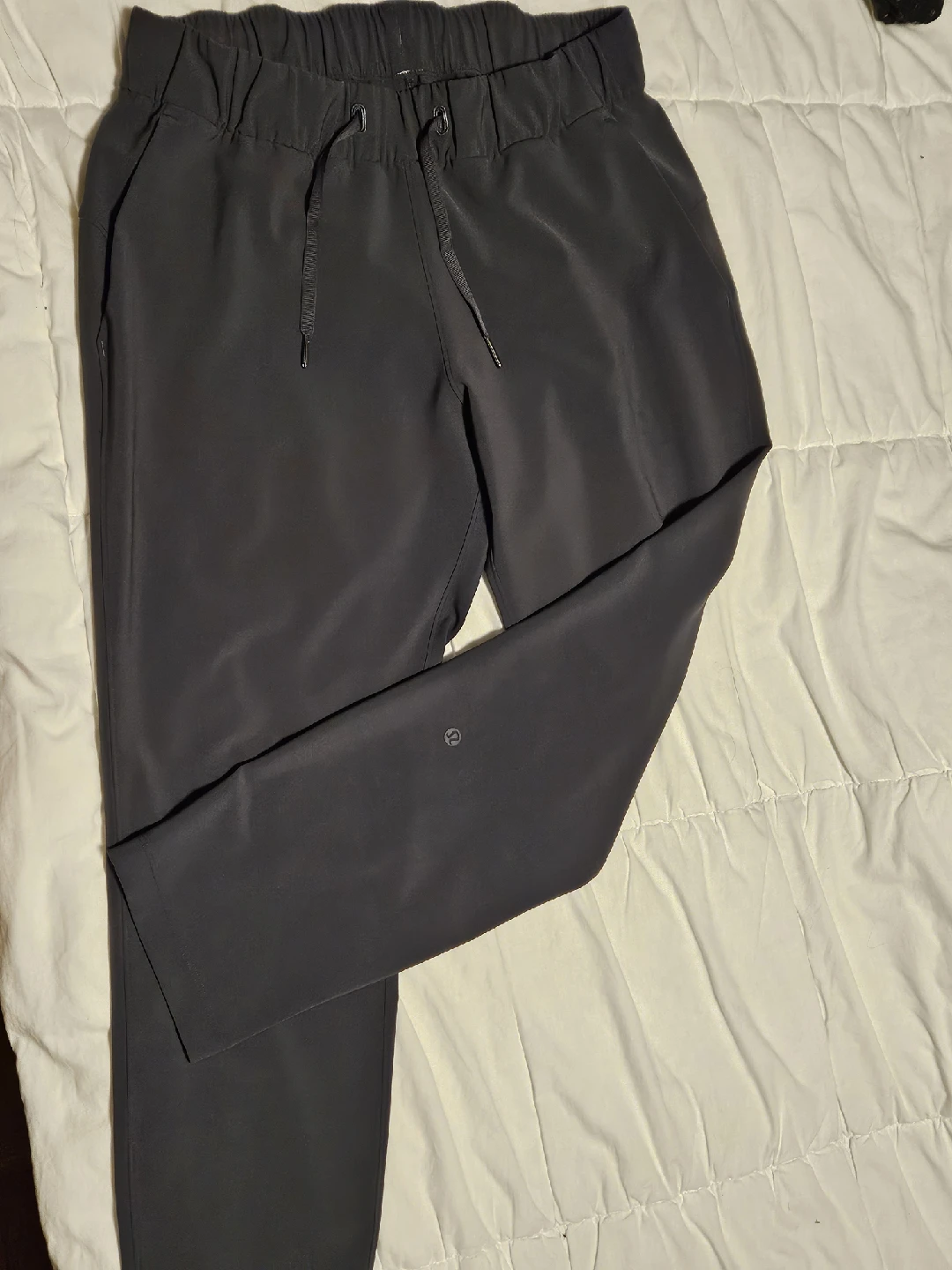Lululemon Grey Jogger Pants - Size 6