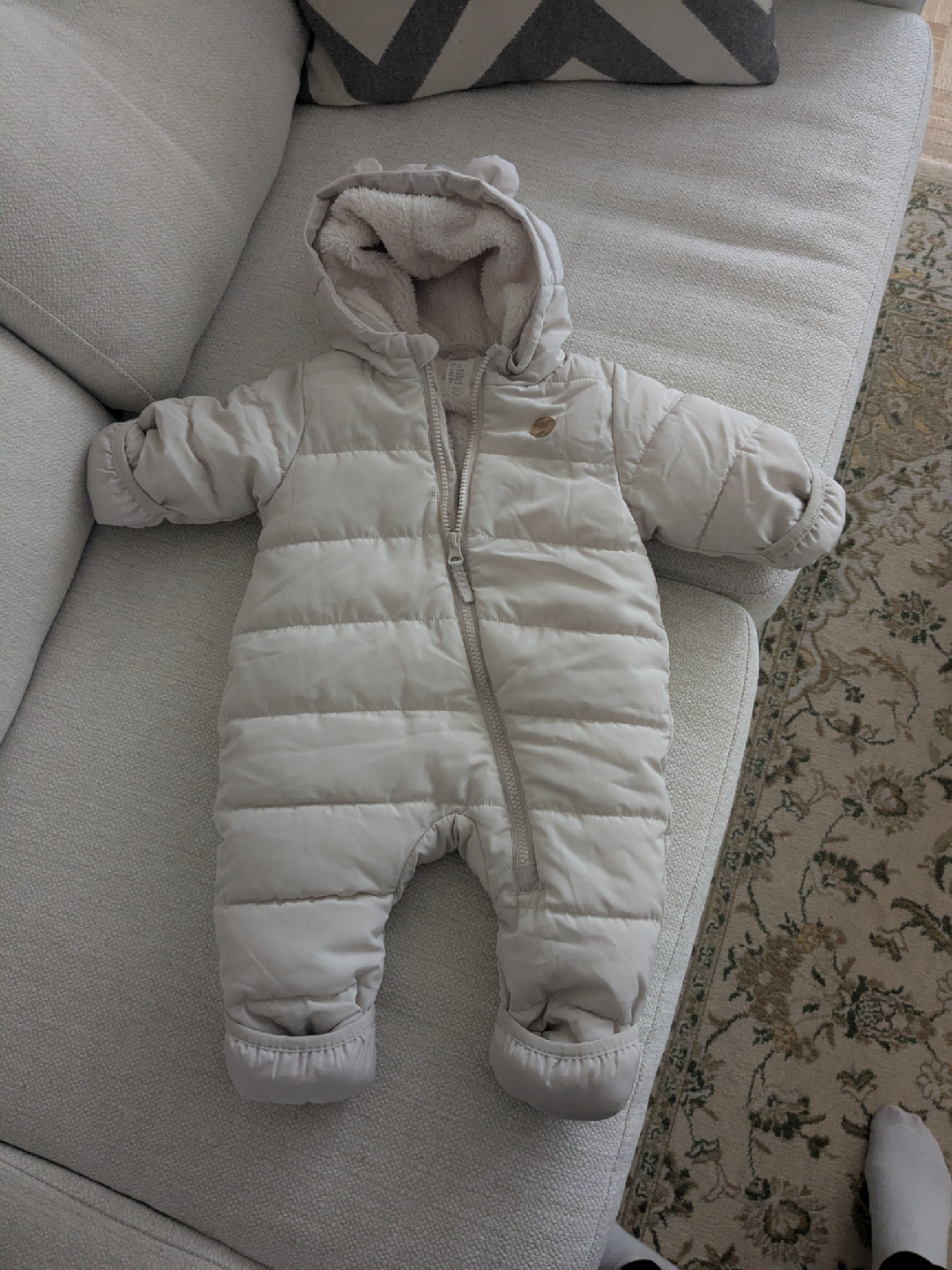 never used H&M Baby Snowsuit - Size 6M - photo 4