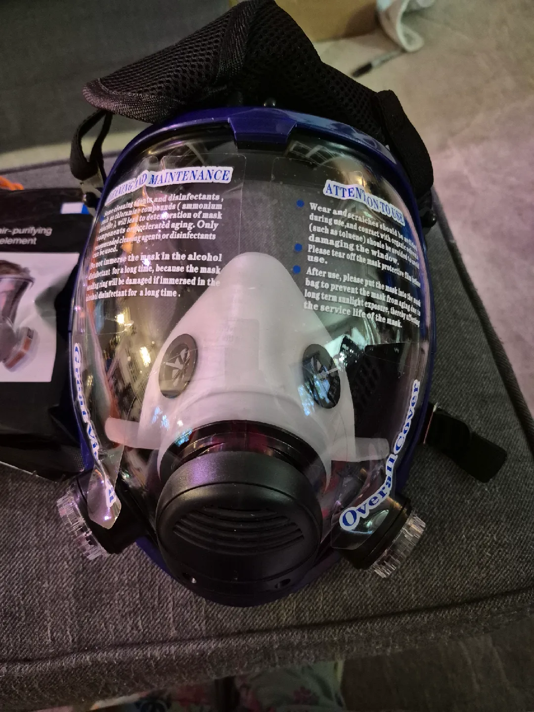 Full Face Respirator with Filters image indicator(2)