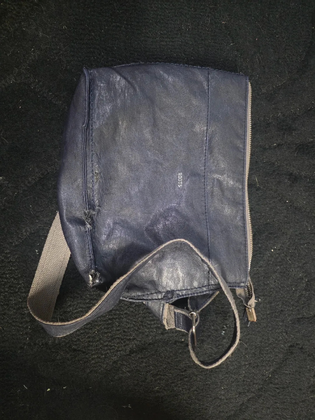 Roots Blue Leather Crossbody Bag #Freecycle thumbnail