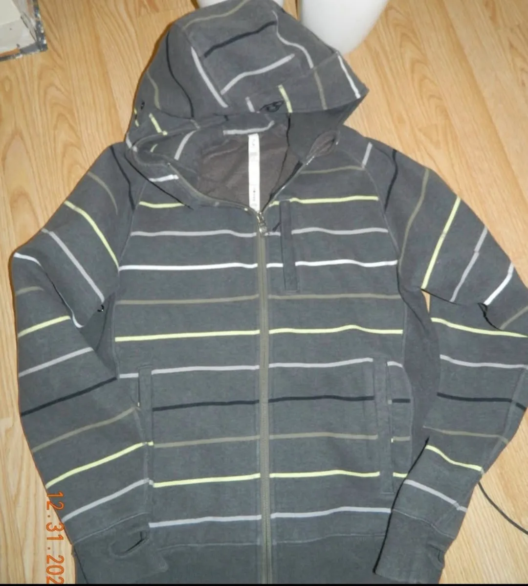 Lululemon MENS CORE Hoodie..SIZE M thumbnail