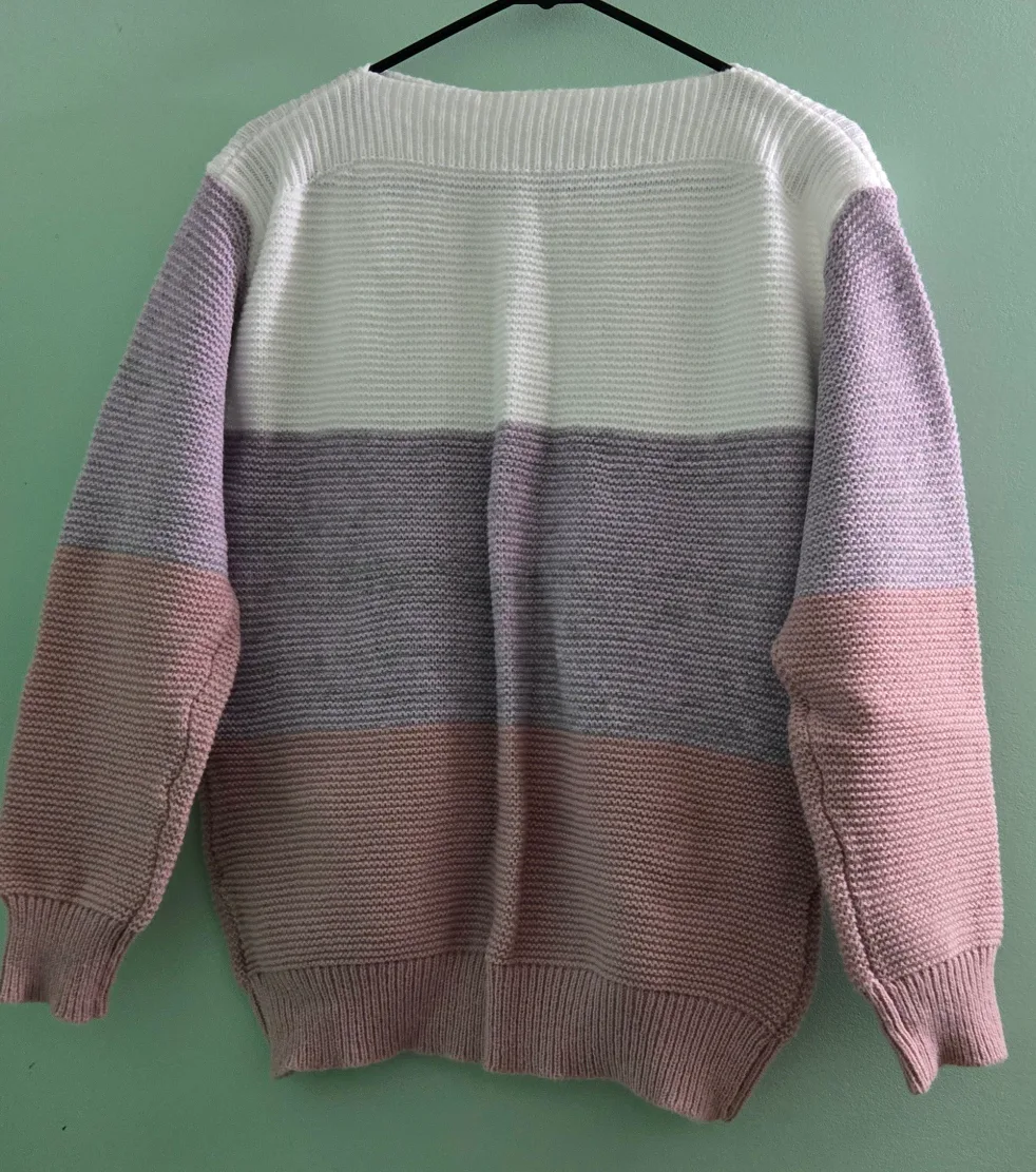 Sweater thumbnail